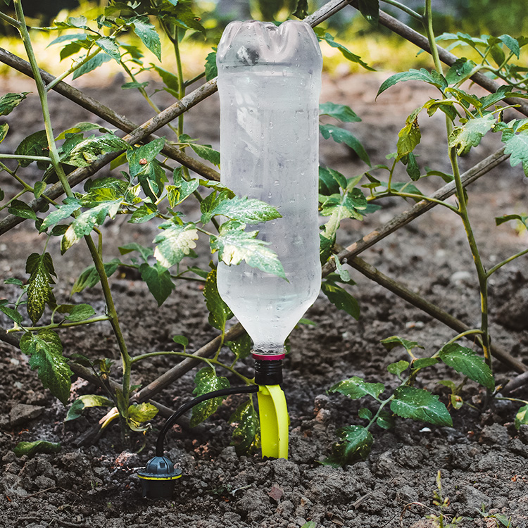 Self-Irrigation Device for PET Bottles