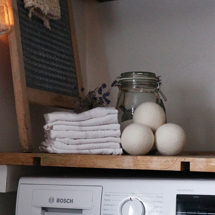 Dryer balls for tumblers