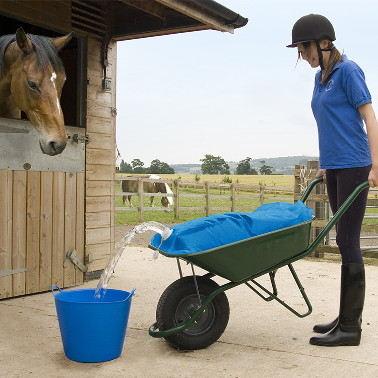 Water sack for wheelbarrows