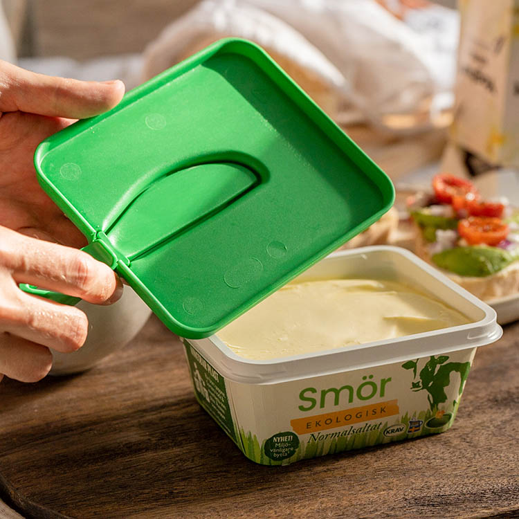 Brelock - A lid with a butter knife