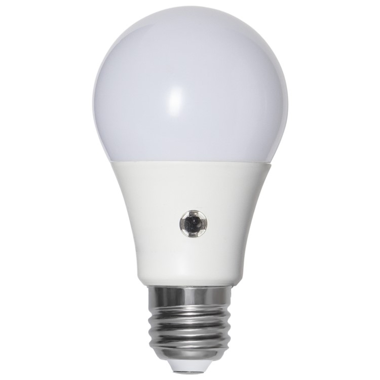 Smart LED with twilight sensor