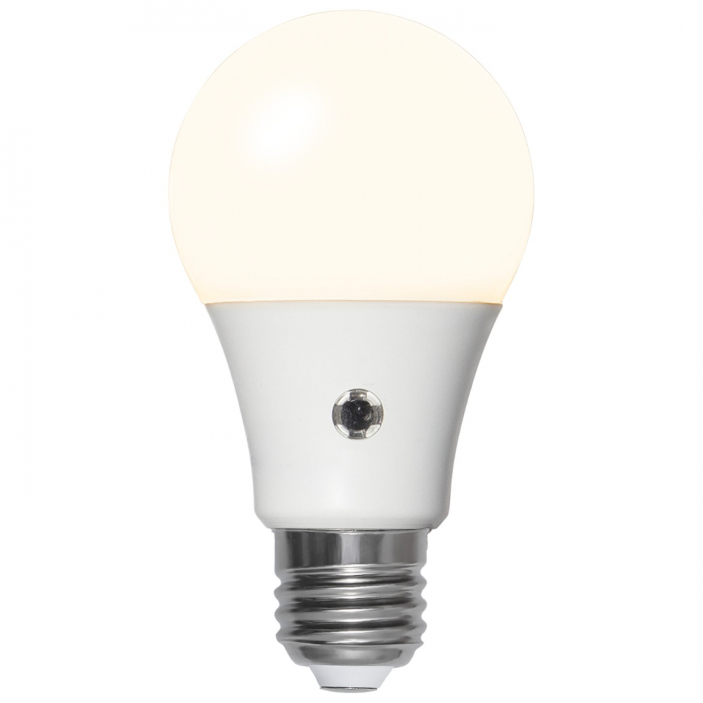 Smart LED with twilight sensor