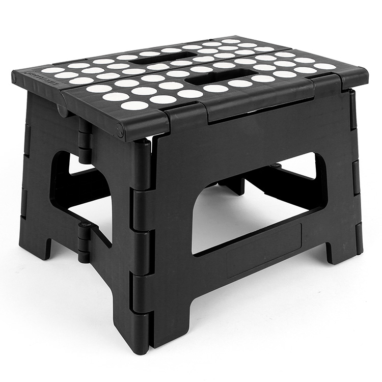 Foldable stool