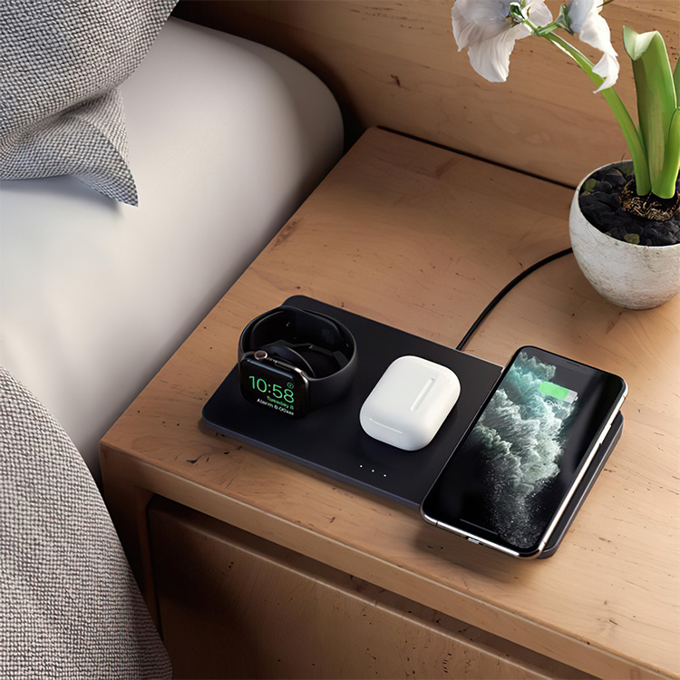 Charging station for Apple Watch, iPhone & AirPods SmartaSaker