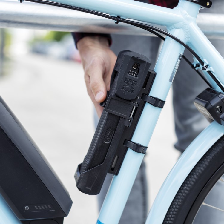 Foldable bicycle lock