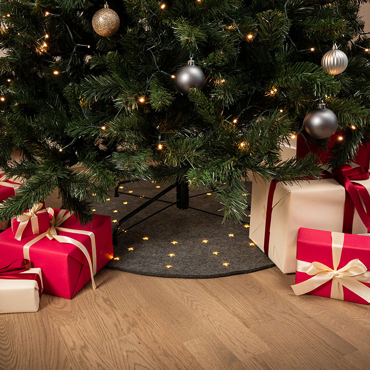 Christmas tree mat with stars