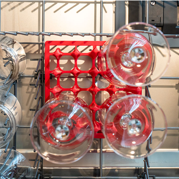 Glass holder for the dishwasher