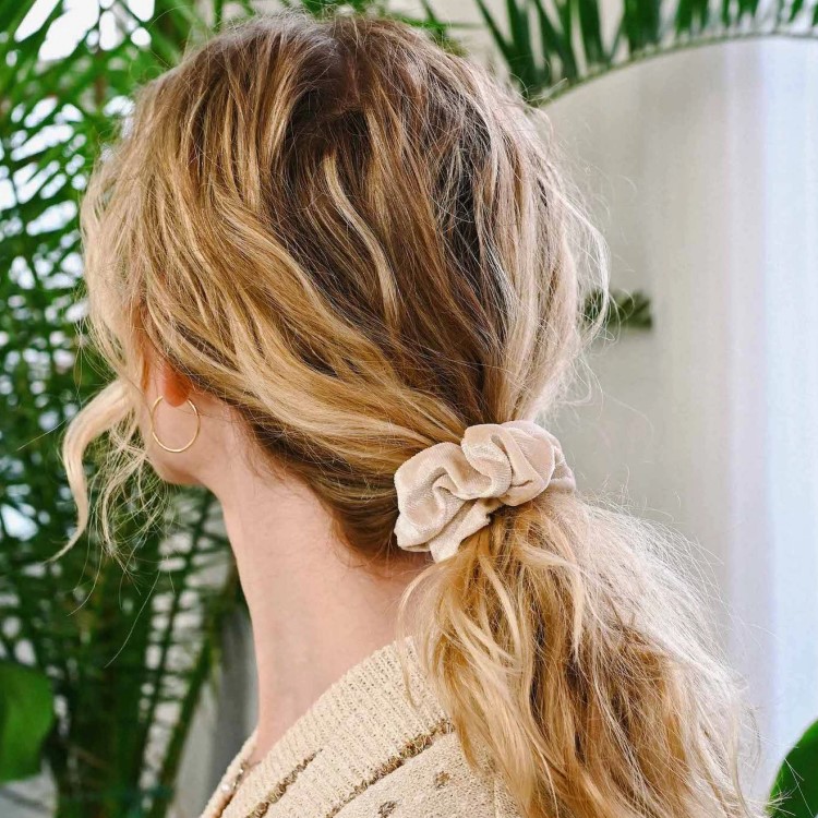 Scrunchie with pocket