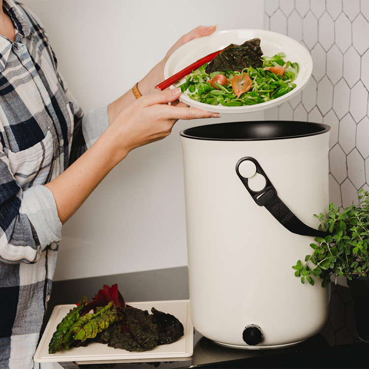 Bokashi Composting Method