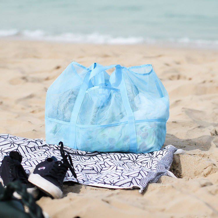 Sand-free beach bag