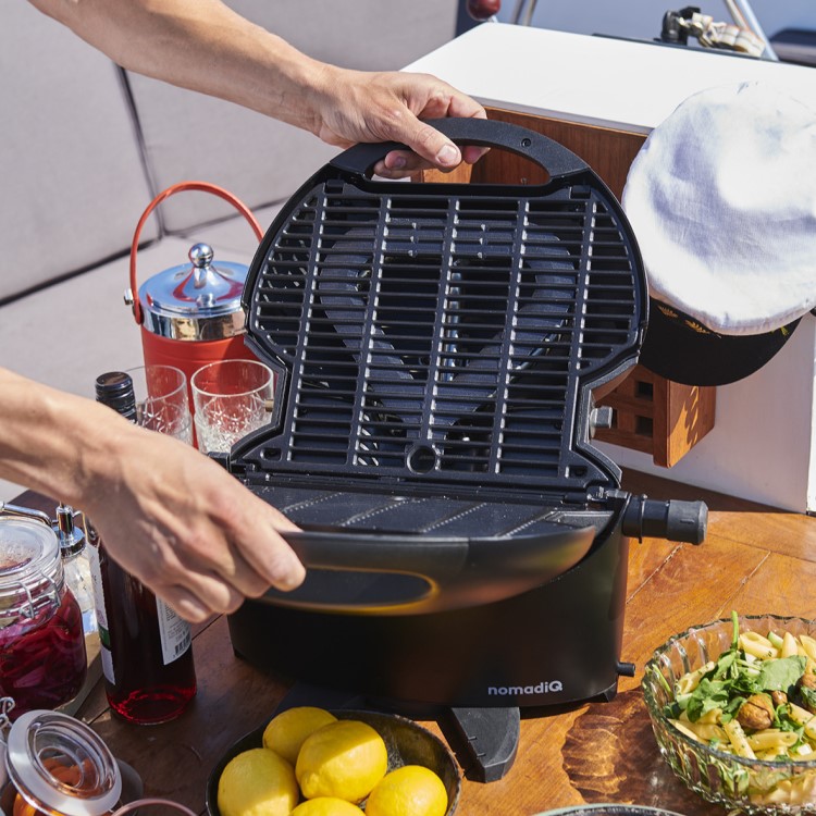 NomadiQ portable gas barbecue