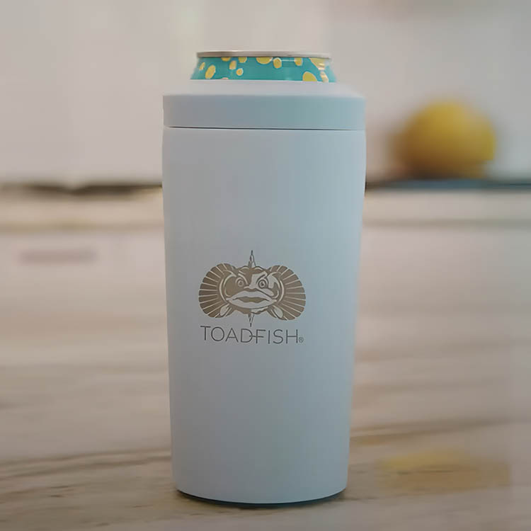 Non-tipping can cooler