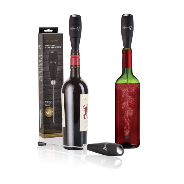 Electric wine aerator for bottles