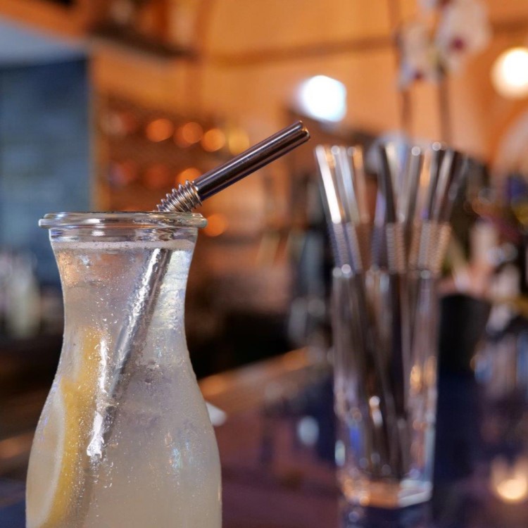 Flexible metal straws