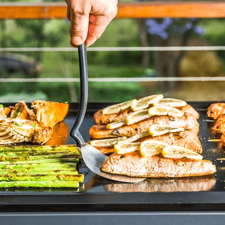 Barbecue tools with magnetic holder