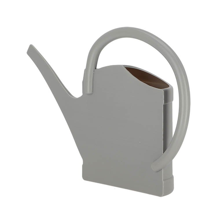 Flat watering can