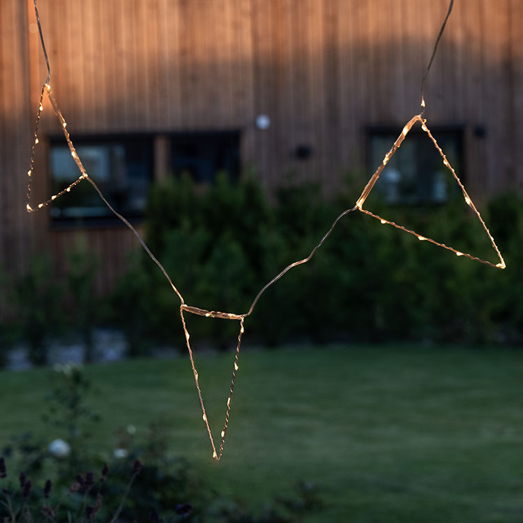 String light with pennants