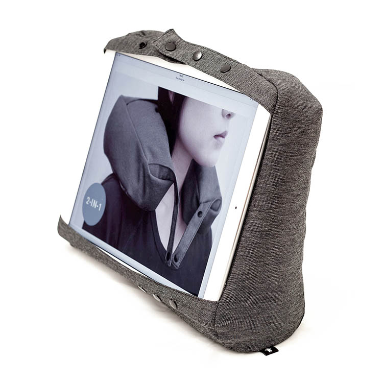 Travel pillow with laptop support