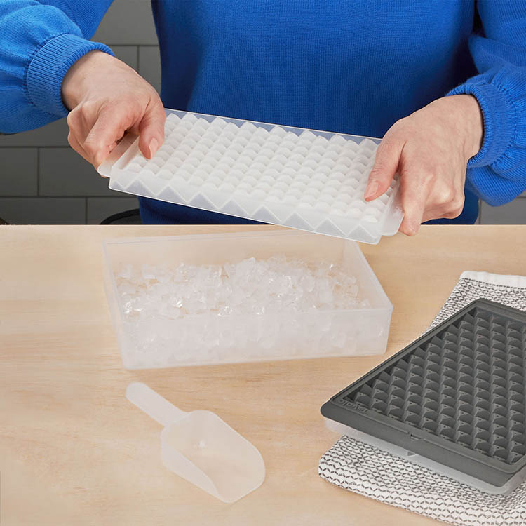 2-pack mini ice cubes with storage box