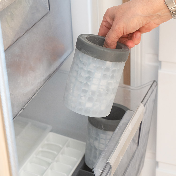 Round ice mould for small ice cubes 2-pack