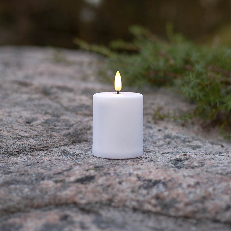 Small block light with twilight sensor