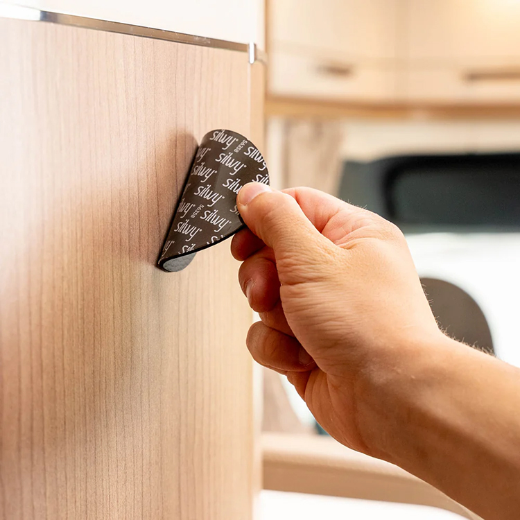 Magnetic bracket for things Silwy, 4-pack