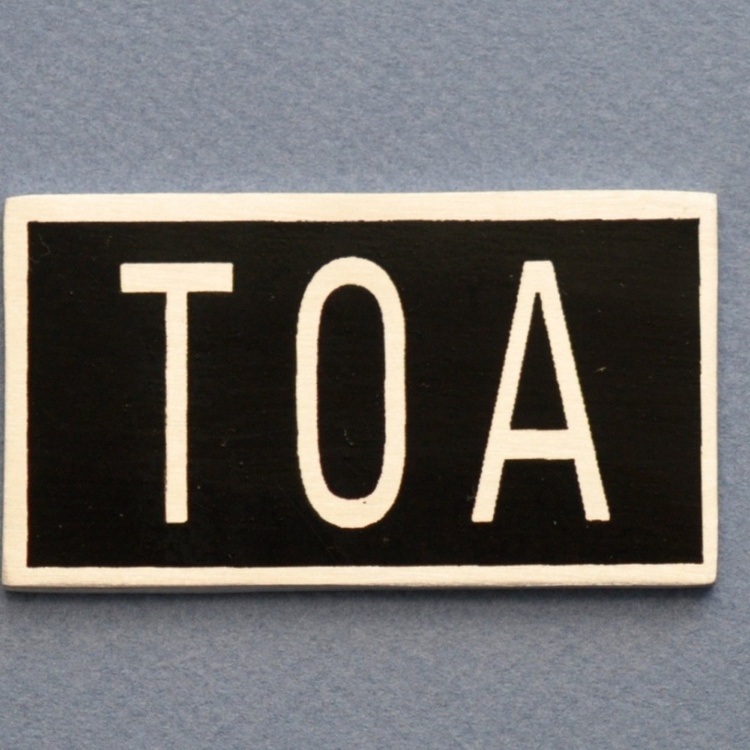 Sign, TOA, 7 x 4 cm, Exmez, Aluminum & black